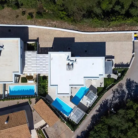 Aurea Villa