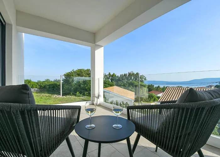 Aurea Villa *
