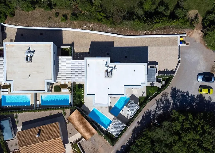 Aurea Villa